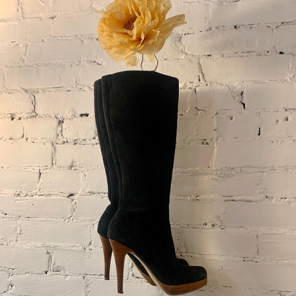 Comfort -Bakers Platform Knee High SuedeBoot-with wood type heel sz 6